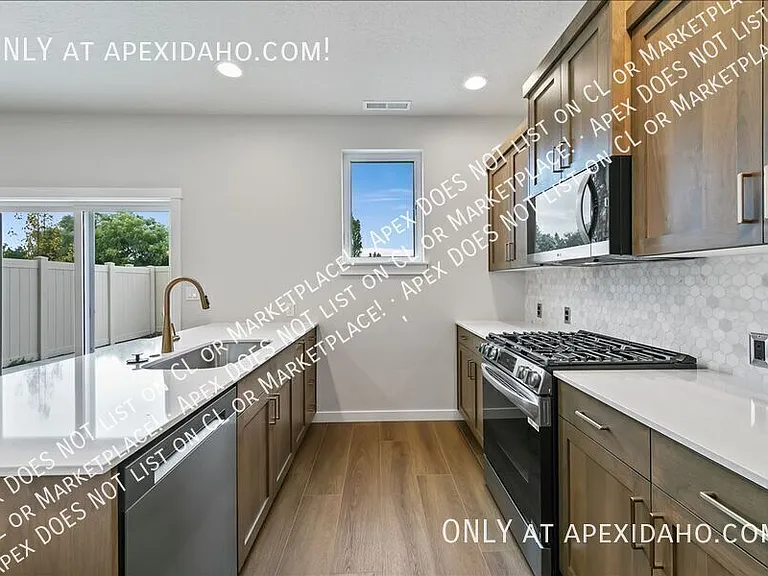 4264 W Topeka St — Photo 14