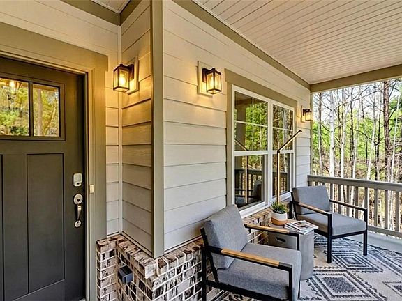 2nd image of 321 Principal Meridian Dr