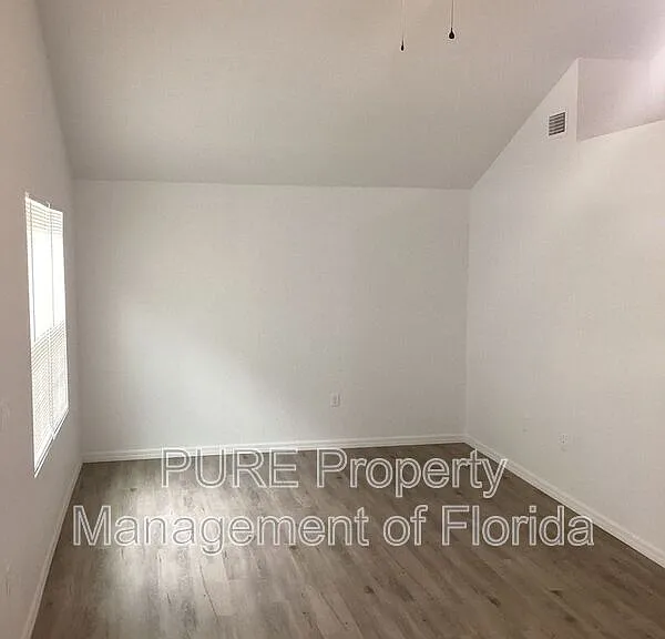 13367 SE 38th Ct — Photo 3