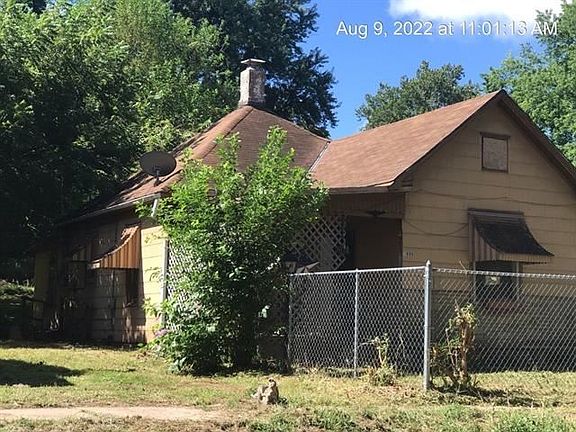 2nd image of 1606 Holman St