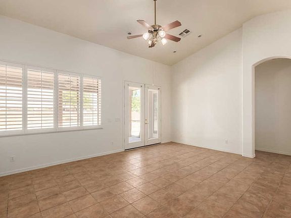 5th image of 23418 W Magnolia St