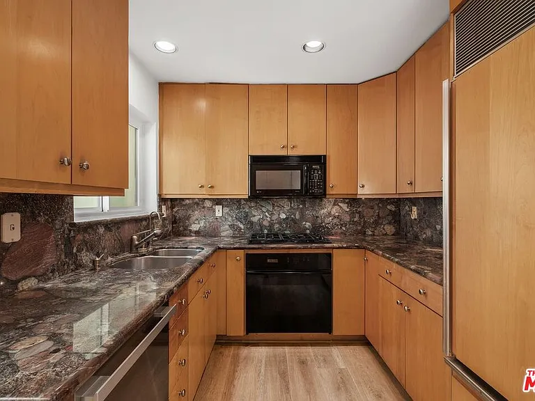 3023 Berkeley Ave #8 — Photo 18
