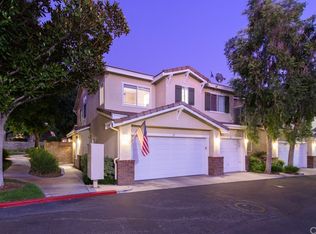 27016 Wolf Creek Trl UNIT 27, Santa Clarita, CA 91354