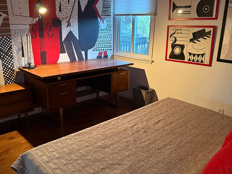 3rd Bedroom / Office. Daybed/King Sized Bed when converted.