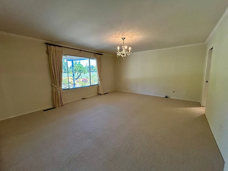 266 Valley Oaks Dr — Photo 12