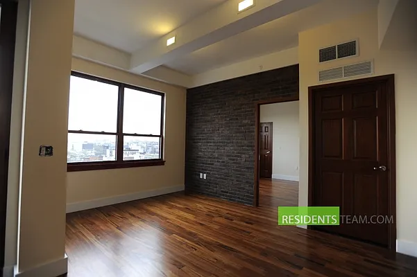 Rented by Residents Team | media 52