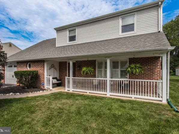 41 Grant Dr, Holland, PA 18966
