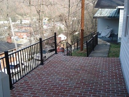 2nd image of 132 Perry St