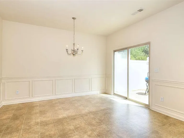 2658 Avanti Way — Photo 4