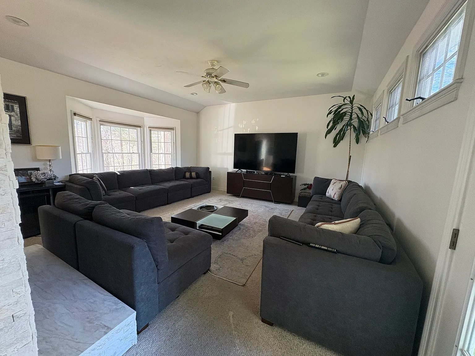 4 bed, 3.5 bath, 3400 sqft, $15,000 — Photo 3