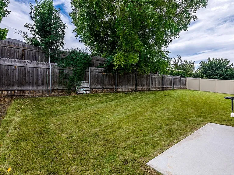 9549 Goldenpond Ct — Photo 10
