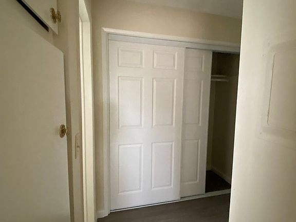 5th image of 3402 Gundry Ave APT 6