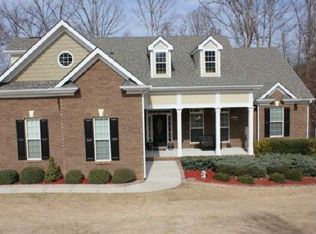 2116 Rock Ct, Loganville, GA 30052