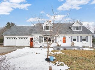 142 Paige Hill Rd, Southbridge, MA 01550