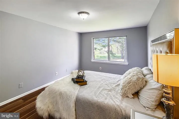 324 W Deer Park Rd — Photo 14