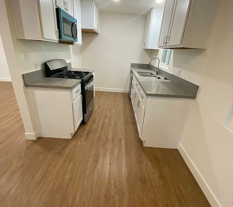 1st image of 311 W Wilson St #3