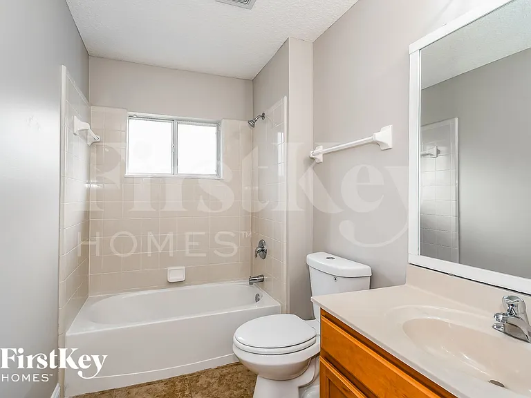 408 Spring Ridge Ct — Photo 13
