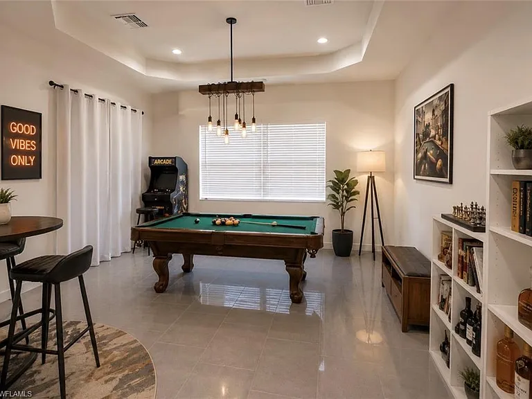 7849 Founders Ln — Photo 11