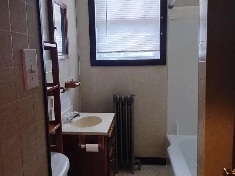 1133 Sterling Ave — Photo 8