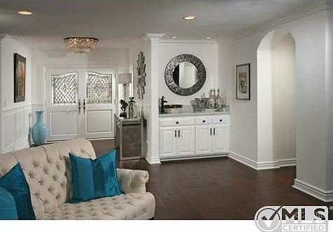 5th image of 4661 Vista De Oro Ave
