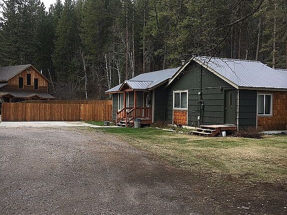 Guest house/Main