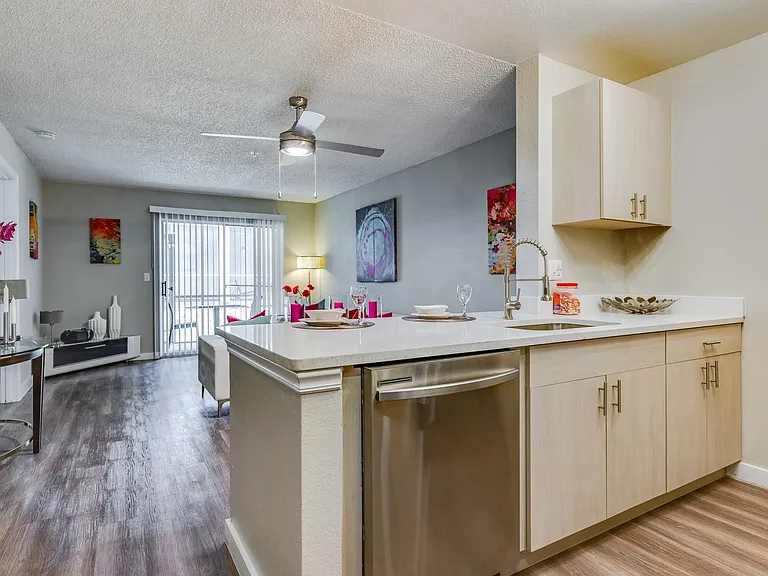 Collington Apartments — Photo 5