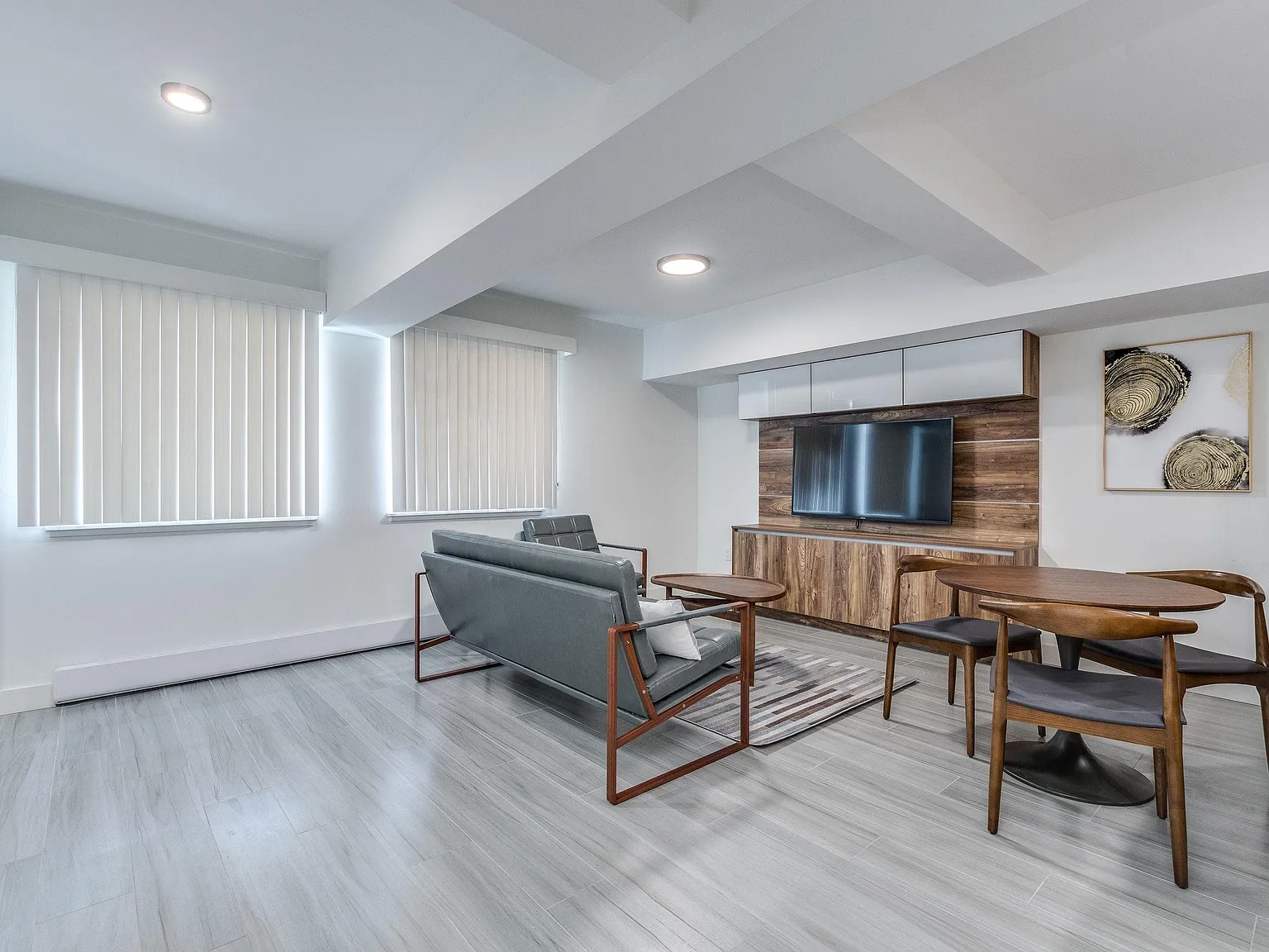 2 bed, 709 sqft, $3,490 — Photo 4