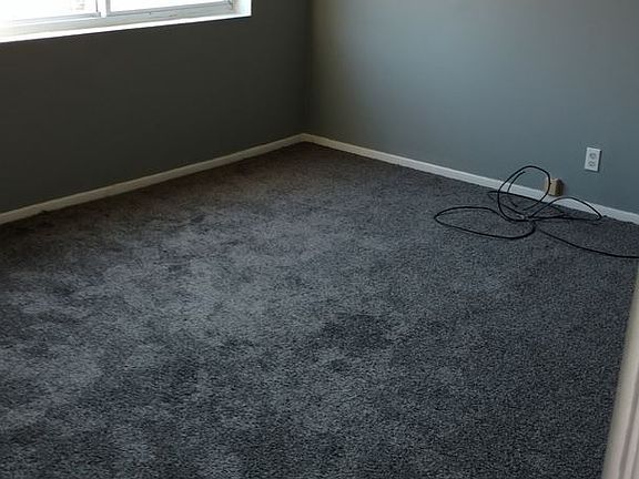 4th image of 5976B Glenway Dr