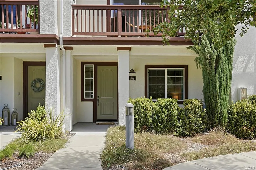 3 bed, 1862 sqft, $4,300 — Photo 2