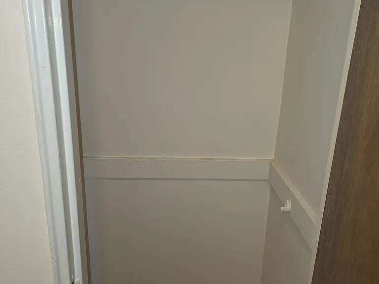 2901 Matthews Ave #2B — Photo 2
