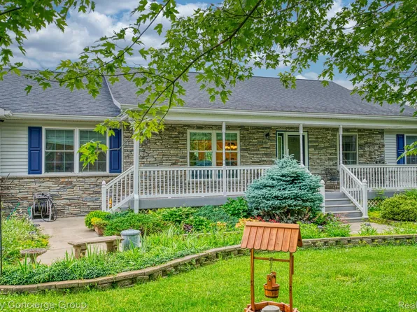 619 N Kane Rd, Webberville, MI 48892