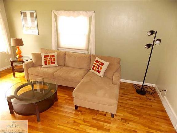 2nd image of 580 E Lexington Ave