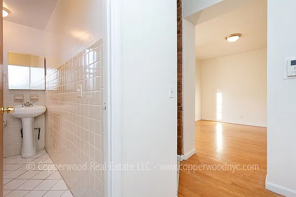 Rented by Copperwood Real Estate | media 14