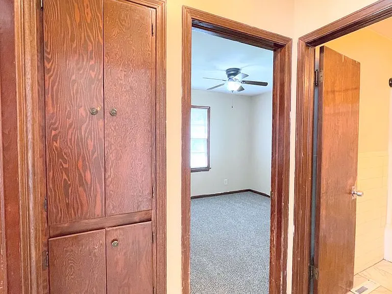 1427 N Harding Ave — Photo 9