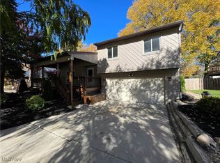 3095 Reeves Rd, Willoughby, OH 44094