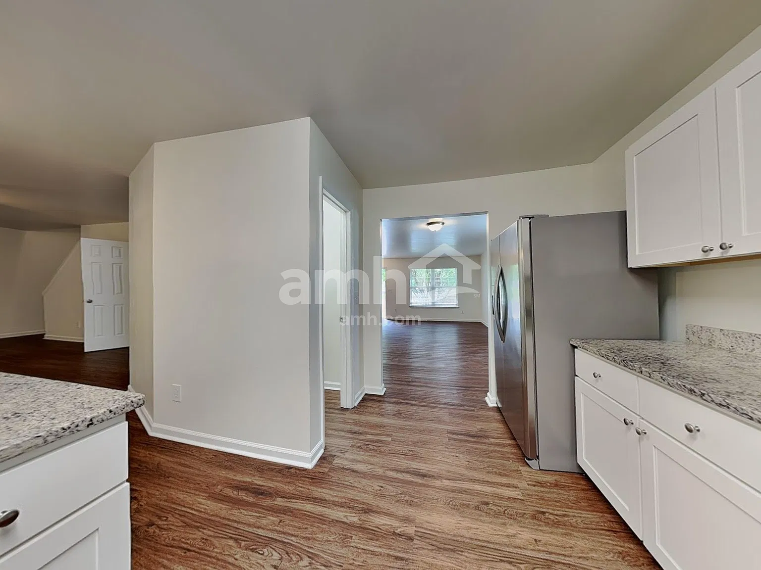 4 bed, 2.5 bath, 2244 sqft, $2,320 — Photo 4