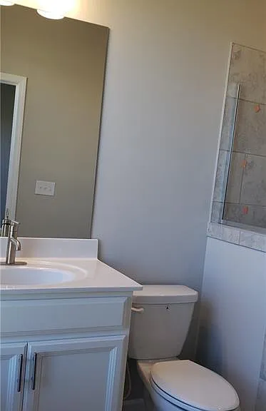 2695 Queenstown St — Photo 5