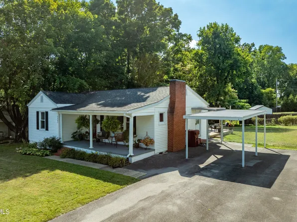 2402 Huffine Cir, Johnson City, TN 37604
