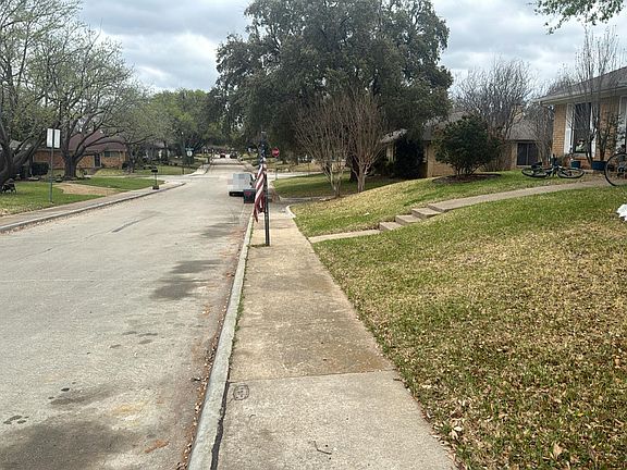 5th image of 1308 Juniper Ln