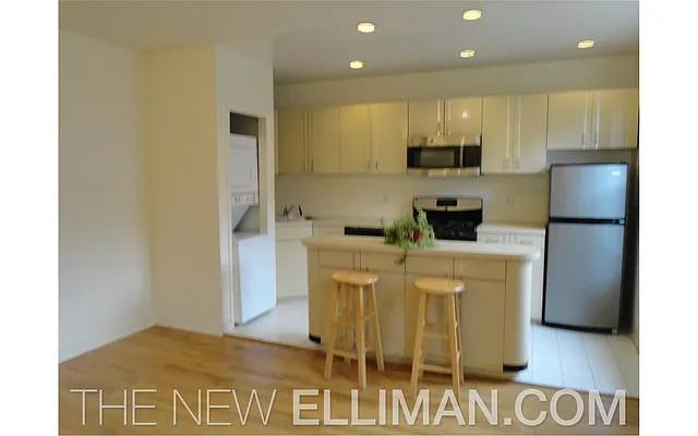 Rented by Douglas Elliman | media 24