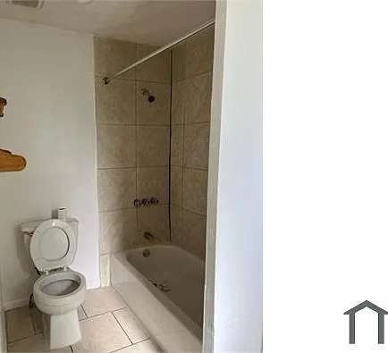 8008 N Marks St — Photo 5