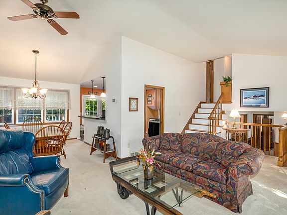 4th image of 5094 Sunny Creek Ct SE