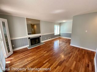 2530 S 317th St APT 201, Federal Way, WA 98003