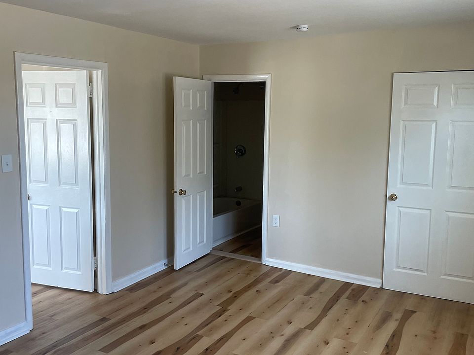 2nd image of 403 Philadelphia Pike APT B