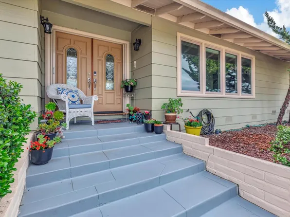 620 Donald Dr, Hollister, CA 95023