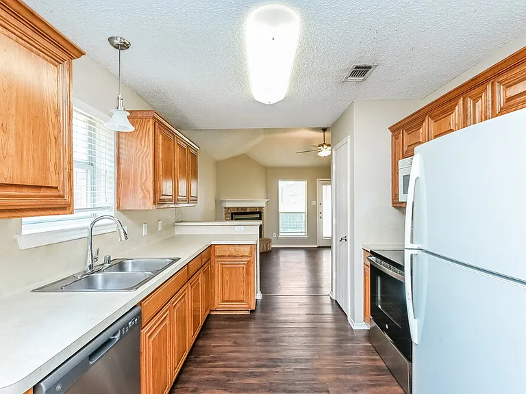4553 Wheatland Dr — Photo 8