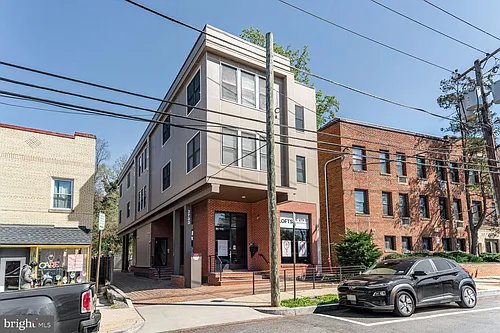 3733 12th St NE #301 Photo 1