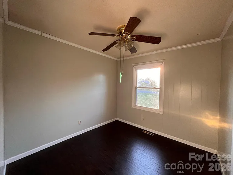 1144 Ellen Ave — Photo 5