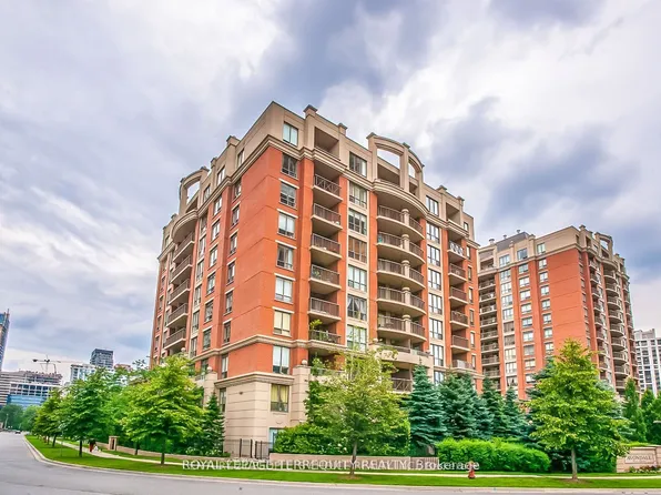 51 Harrison Garden Blvd #505, Toronto, ON M2N 7G4