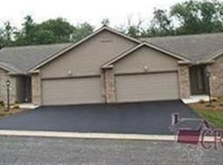 143 Claybrooke Dr, East Palestine, OH 44413